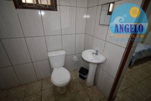 Casa para venda no bairro São José em Peruibe, acima de 1200 metros da praia