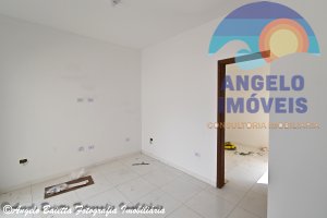 Apartamento á venda no bairro Ribamar em Peruíbe