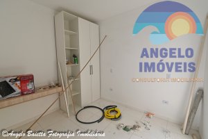 Apartamento á venda no bairro Ribamar em Peruíbe