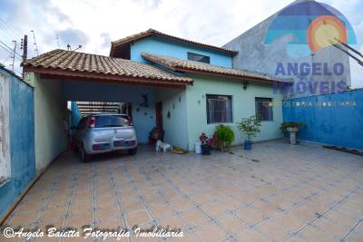 Casa em Peruíbe para venda