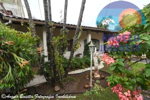 Casa á venda no bairro Stella Maris em Peruíbe