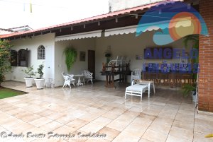 Casa á venda no bairro Stella Maris em Peruíbe