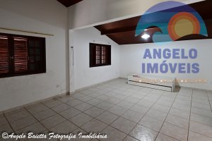 Casa para locação no bairro Jardim Marcia em Peruíbe