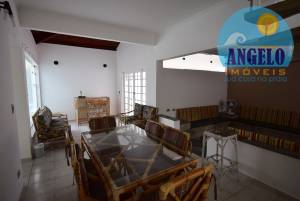 Casa para venda no bairro Oasis em Peruibe, entre 800 e 1200 metros da praia