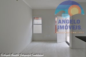 Casa á venda no bairro Flora Rica em Peruíbe