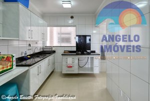 Apartamento á venda no bairro Centro em Peruíbe