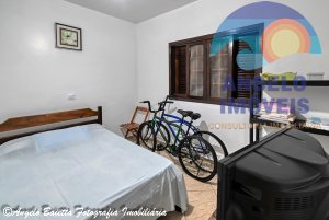 Casa lado praia á venda no bairro Oásis em Peruíbe