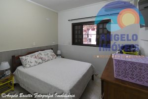 Casa á venda no bairro Park D Aville em Peruíbe