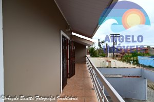Sobrado com 5 dormitórios no bairro Oásis em Peruíbe
