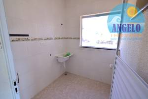 Casa para venda no bairro Jardim Veneza em Peruibe