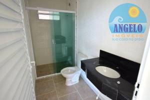 Casa para venda no bairro Jardim Veneza em Peruibe