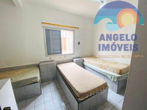 Casa lado praia no bairro Florida em Peruíbe