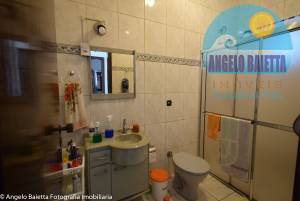 Casa á venda no bairro Jardim Beira Mar em Peruíbe