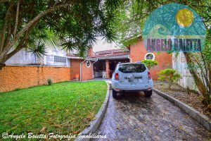Casa á venda no bairro Três Marias em Peruíbe