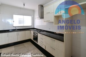 Apartamento para locação no bairro Centro em Peruíbe