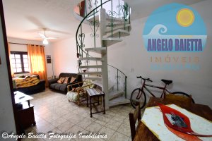 Casa á venda no bairro Cidade Nova Peruíbe em Peruíbe