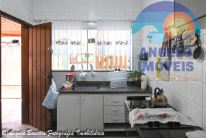 Casa lado praia á venda no bairro Oásis em Peruíbe