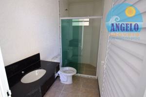 Casa para venda no bairro Jardim Veneza em Peruibe