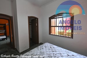 Casa lado praia para locação de temporada no bairro Stella Maris em Peruíbe
