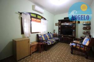 Casa para venda no bairro Star em Peruibe, á 200 metros da praia