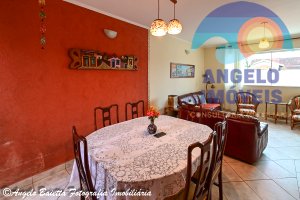 Casa com 3 dormitórios á venda no bairro Oásis em Peruíbe