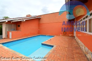 Casa lado praia á venda em 2 lotes no bairro São José em Peruíbe
