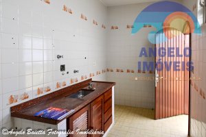 Casa lado praia  á venda no bairro Cidade Nova Peruíbe em Peruíbe