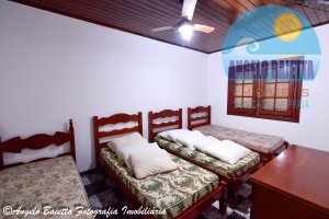 Casa com 4 dormitórios, piscina, Cidade Nova Peruíbe - Peruíbe.