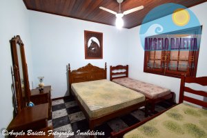 Casa com 4 dormitórios, piscina, Cidade Nova Peruíbe - Peruíbe.