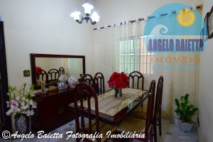 Casa á venda no bairro Oásis em Peruíbe