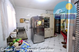 Casa á venda no bairro Oásis em Peruíbe