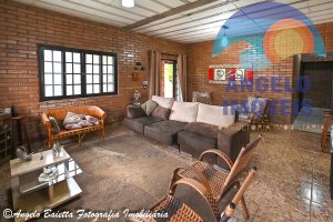Casa com 3 dormitórios á venda no bairro Imperador