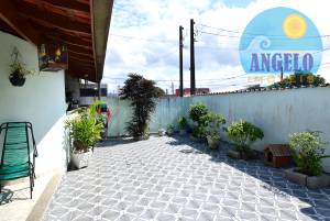 Casa para venda ou permuta no bairro Vila Romar em Peruibe