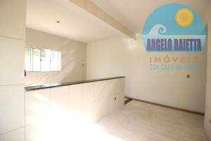 Casa á venda no bairro Estancia dos Eucaliptos em Peruíbe