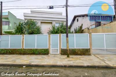 Casa em Peruíbe para venda