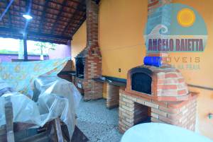 Casa á venda no bairro Icaraiba em Peruíbe, á 200 metros da praia