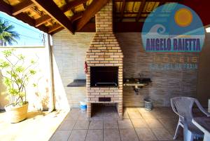 Casa á venda no bairro Arpoador, entre 400 e 800 metros da praia