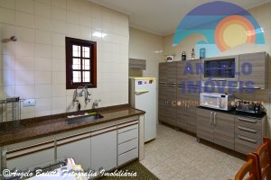Casa com piscina, 3 dormitórios á venda no bairro Oásis em Peruíbe