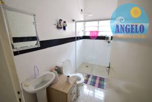 Casa com piscina, 3 suítes no bairro Tres Marias em Peruíbe