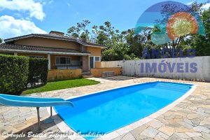 Casa para venda no condomínio Bougainvillée V em Peruíbe