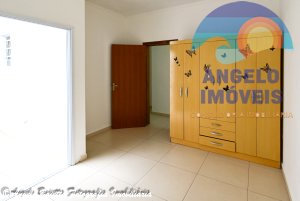 Casa á venda no bairro Belmitr Novaes em Peruíbe