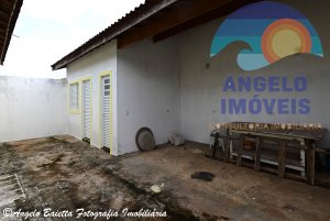 Casa á venda no bairro Belmitr Novaes em Peruíbe