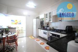 Casa terrea, piscina, 2 suítes, Cidade Nova Peruibe, á 800 metros da praia