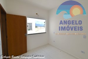 Apartamento á venda no bairro Ribamar em Peruíbe