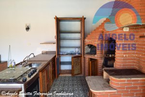 Casa lado praia á venda no bairro Turistico em Peruíbe 
