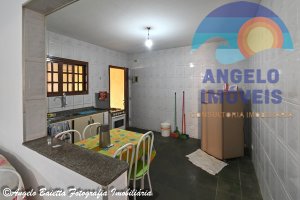 Casa á venda no bairro Pampas em Peruíbe