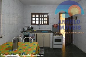 Casa á venda no bairro Pampas em Peruíbe