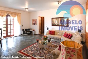Casa á venda no condomínio Bougainvillée II em Peruíbe
