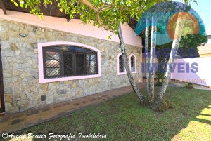 Casa á venda no bairro Imperador em Peruíbe