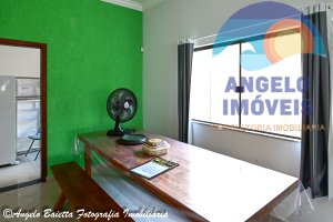 Casa com piscina á venda no bairro Cidade Nova Peruíbe em Peruíbe